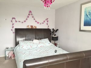 Bedroom- click for photo gallery